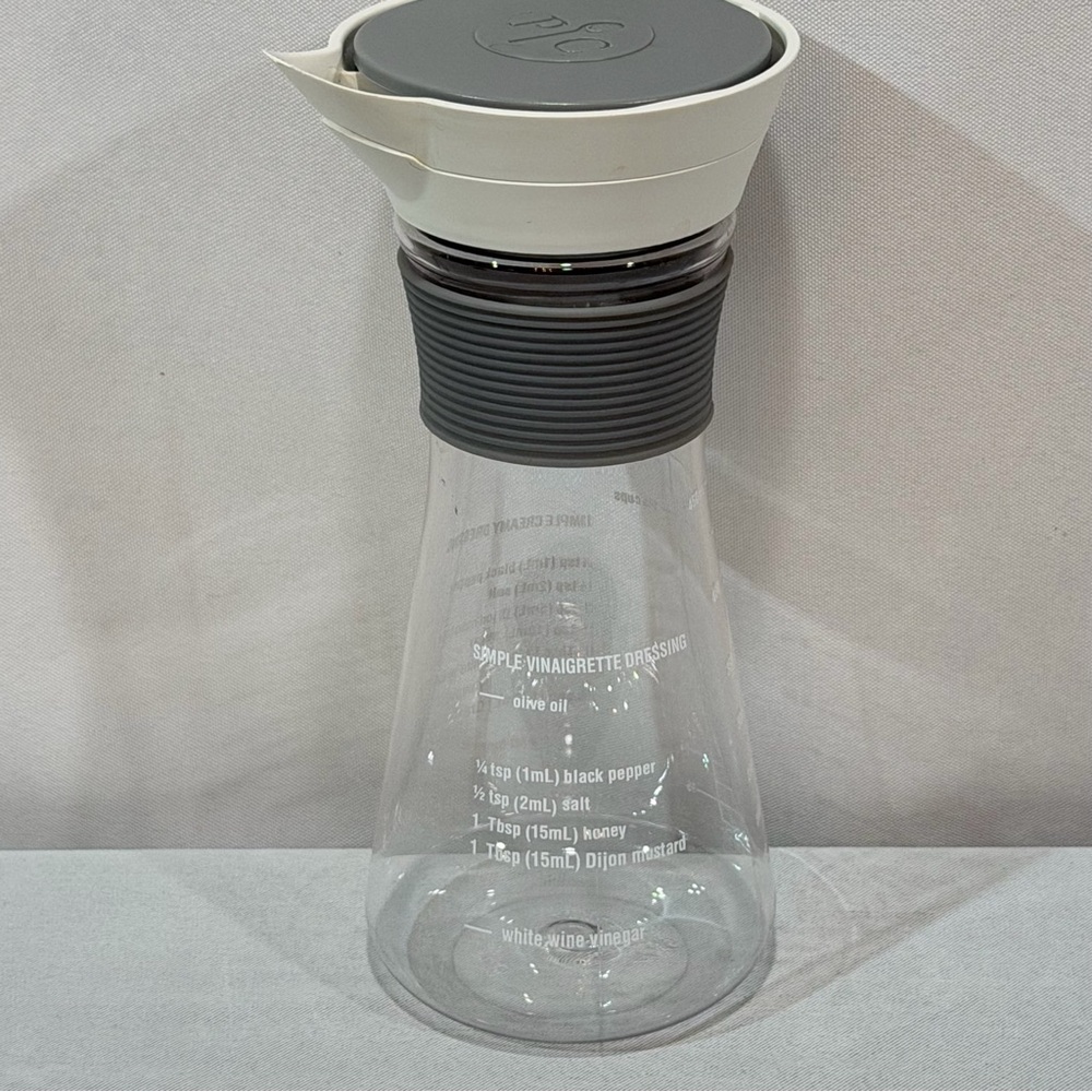 Pampered Chef Mix And Pour Salad Dressing Maker Dispenser Storage Container 15oz